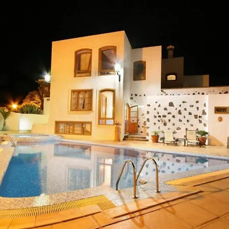 Dui Classic Bb Con Wifi Y Piscina En Yaiza Yaiza (Lanzarote)
