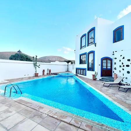 Dui Classic Bb Con Wifi Y Piscina En Yaiza * Yaiza (Lanzarote)